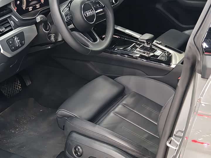 Audi A5 2024 2024款 Sportback 40 TFSI 时尚动感型