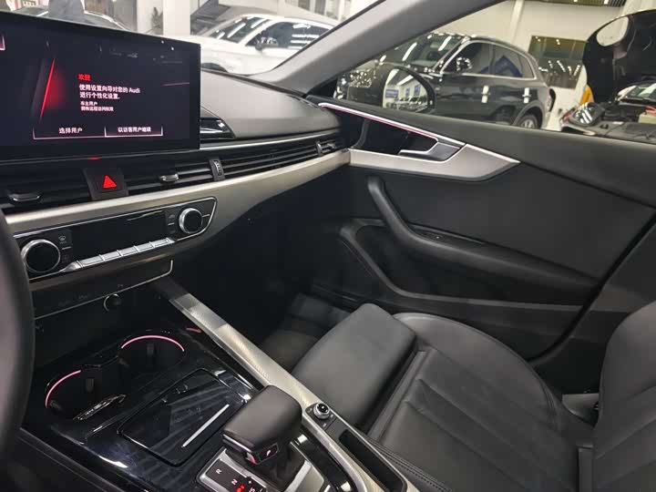 Audi A5 2024 2024款 Sportback 40 TFSI 时尚动感型