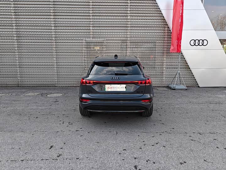 Audi Q6L e-tron 2026 2026款 首发领航版