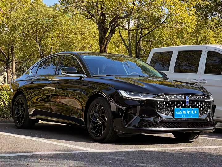 Lincoln Z (Zephyr) 2025 2025款 2.0T 尊尚混动版