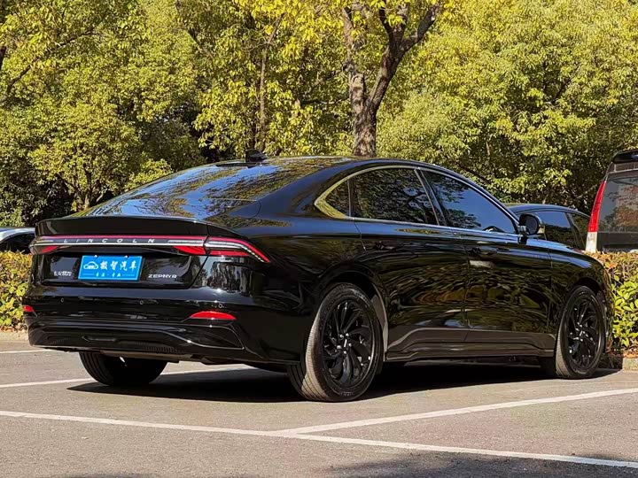 Lincoln Z (Zephyr) 2025 2025款 2.0T 尊尚混动版