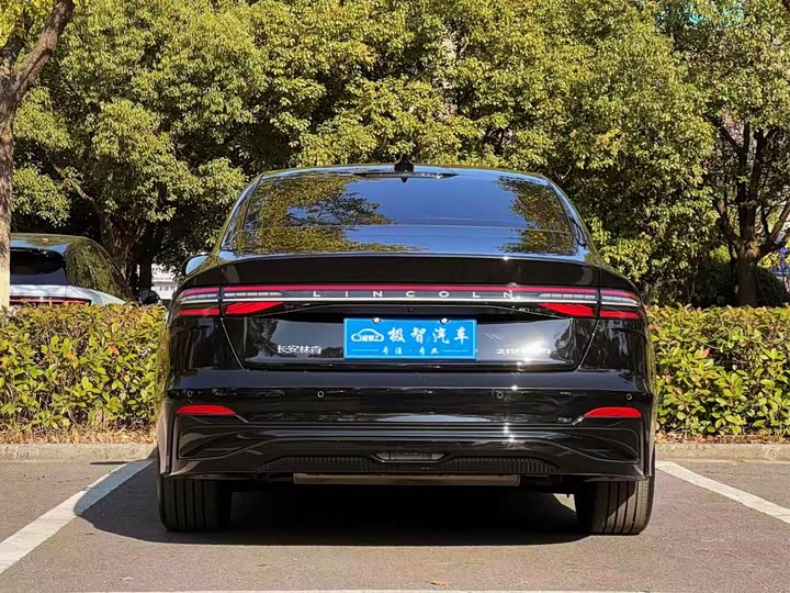 Lincoln Z (Zephyr) 2025 2025款 2.0T 尊尚混动版