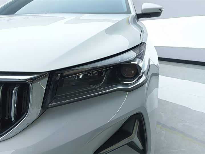 Geely Emgrand 2025 2025款 第4代 1.5L CVT龙腾版