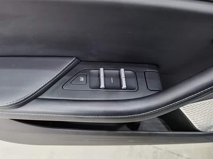 Hozon S 2023 2023款 纯电 520km 后驱Lite版