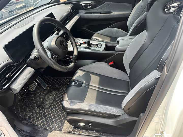 GAC Trumpchi Empow R 2024 2024款 400T 自动 影豹R PRO版