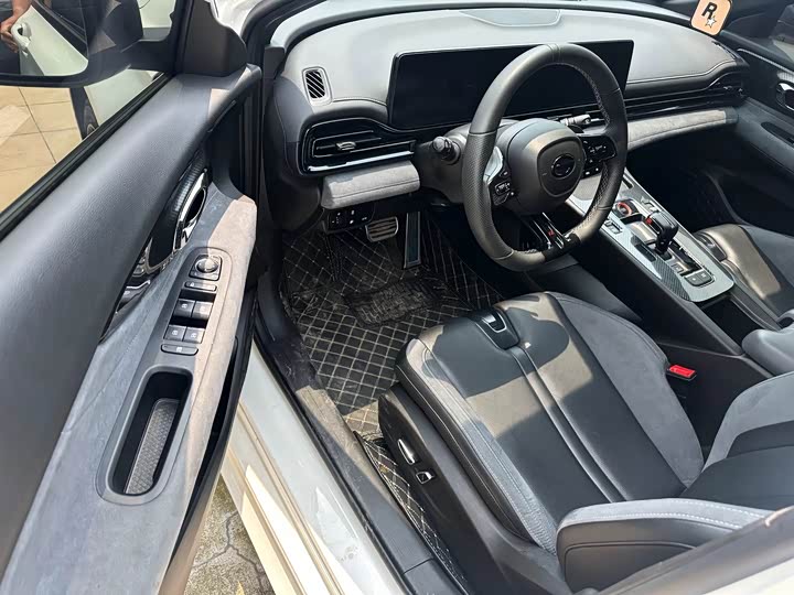 GAC Trumpchi Empow R 2024 2024款 400T 自动 影豹R PRO版