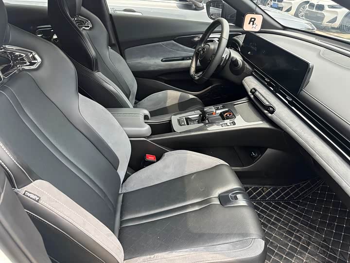 GAC Trumpchi Empow R 2024 2024款 400T 自动 影豹R PRO版