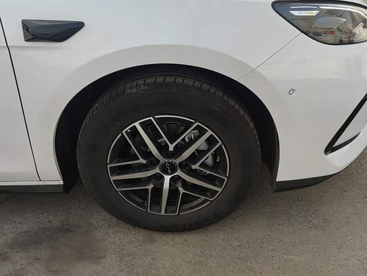 BYD Seal 05 DM-i Hybrid 2025 2025款 DM-i 智驾版 55KM尊贵型