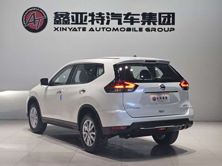 Nissan X-Trail 2023 2023款 经典 2.0L 两驱智联臻享版
