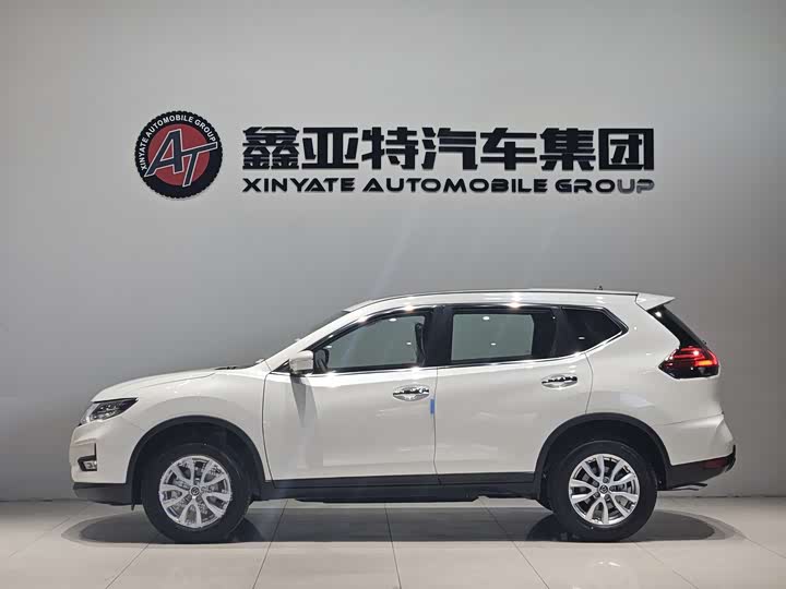 Nissan X-Trail 2023 2023款 经典 2.0L 两驱智联臻享版