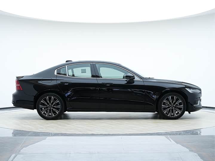 Volvo S60 2026 2026款 B4 智远豪华版