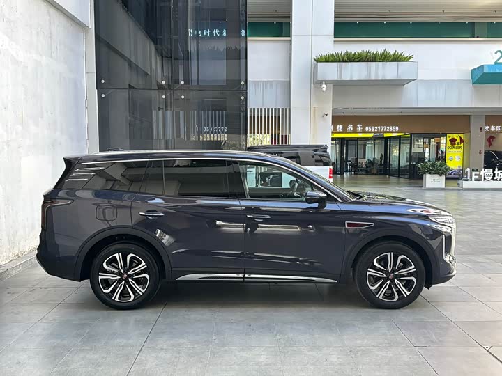 Hongqi HS7 2023 2023款 2.0T 自动四驱旗领版 六座