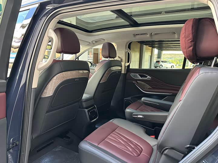 Hongqi HS7 2023 2023款 2.0T 自动四驱旗领版 六座