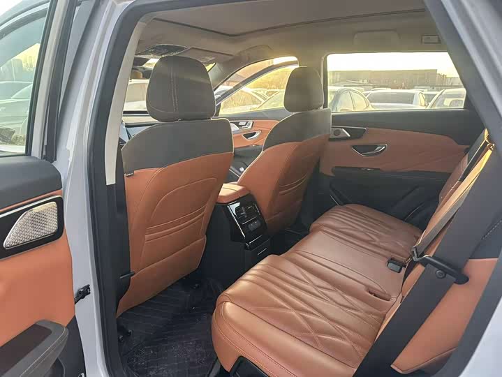 Jetour Shanhai L7 2024 2024款 1.5T 120km ULTRA 7座