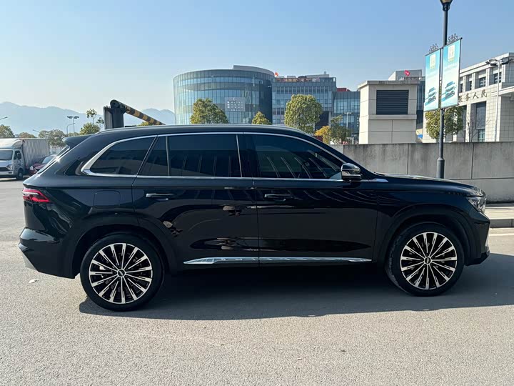 Geely Monjaro 2025 2025款 东方曜 2.0TD 自动揽星版