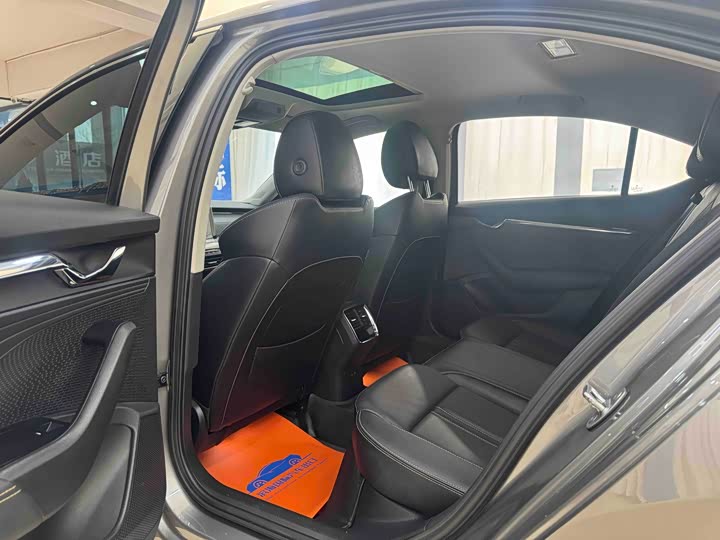Skoda Octavia Pro 2023 2023款 PRO TSI280 奢享版