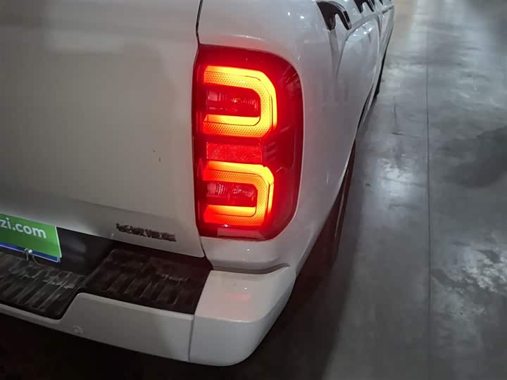 Great Wall King Kong Poer 2024 2024款 2.0T自动8AT柴油两驱精英型平箱