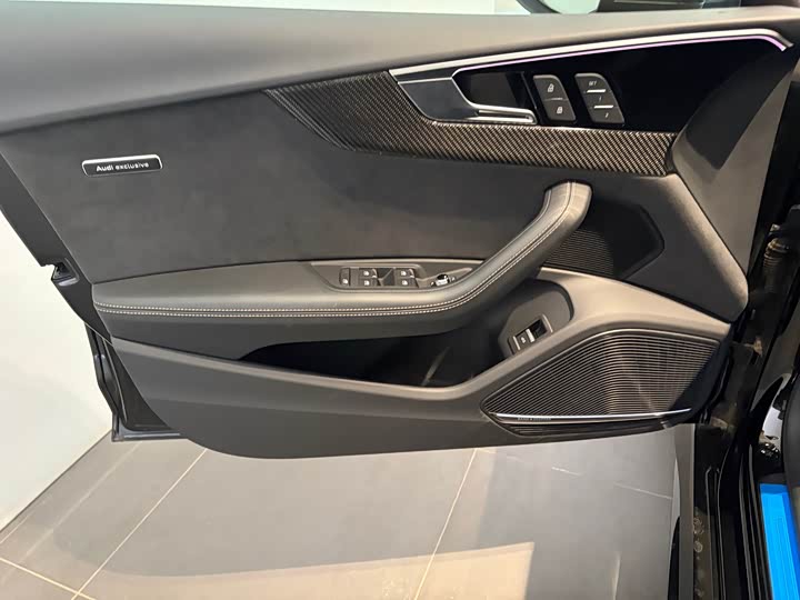 Audi RS 5 2023 2023款 RS 5 2.9T Sportback 暗金版