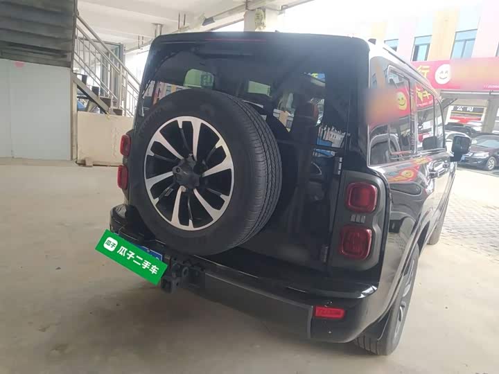 Haval H9 2024 2024款 2.0T 汽油四驱极境版