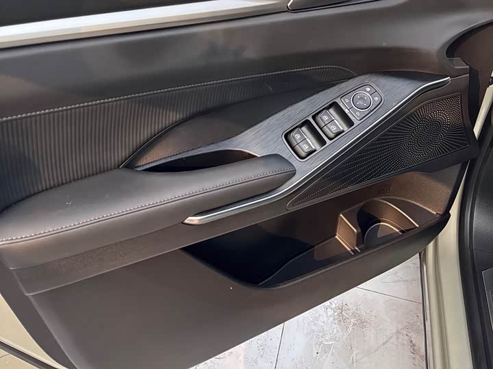 Haval H6 2024 2024款 1.5T 两驱Ultra