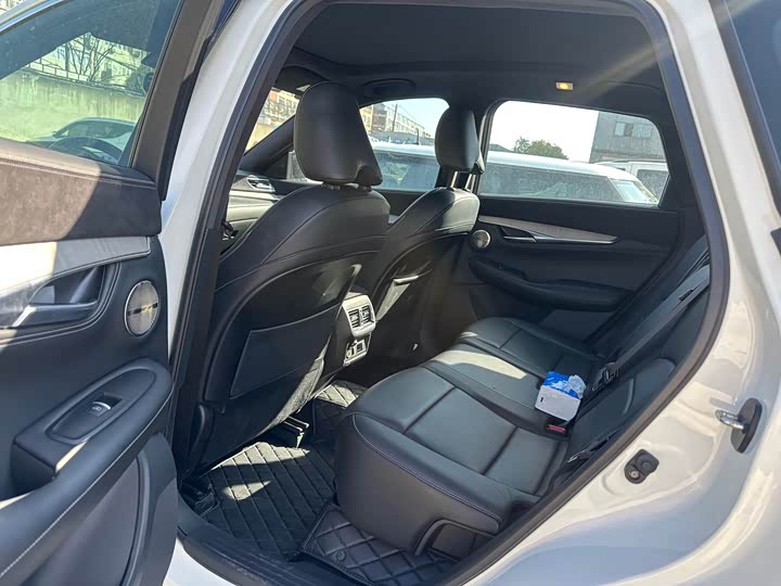 Infiniti QX50 2022 2022款 2.0T 四驱旗舰版