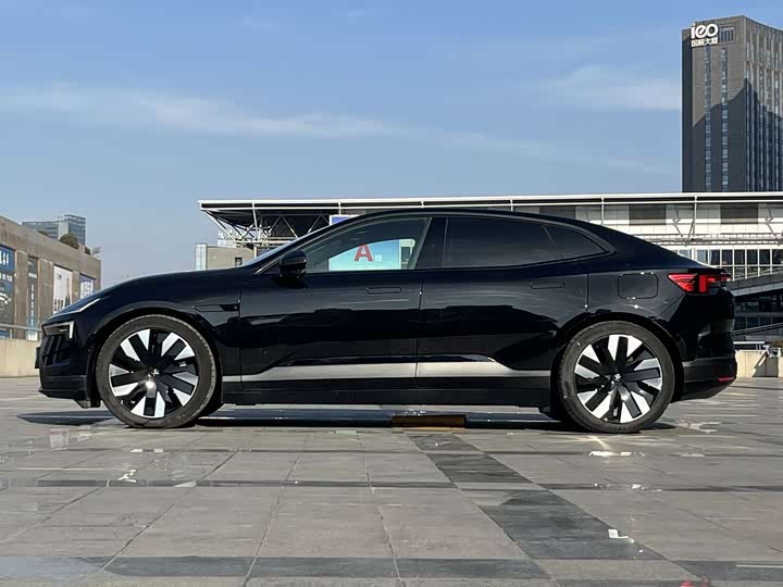 Polestar 4 2023 2023款 单电机长续航PLUS