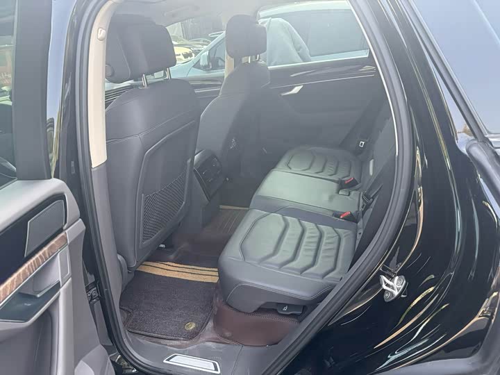 Volkswagen Touareg 2022 2022款 3.0TSI 锐享版 曜黑运动套装