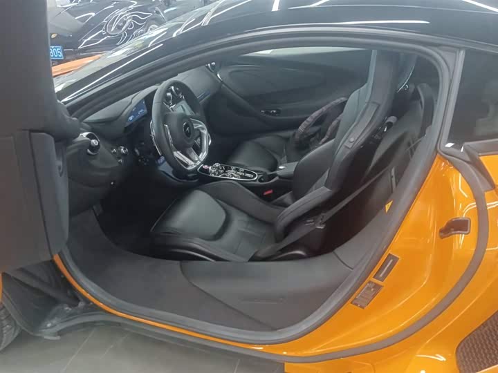 McLaren GT 2023 2023款 4.0T 标准型