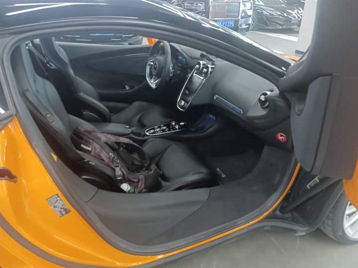McLaren GT 2023 2023款 4.0T 标准型