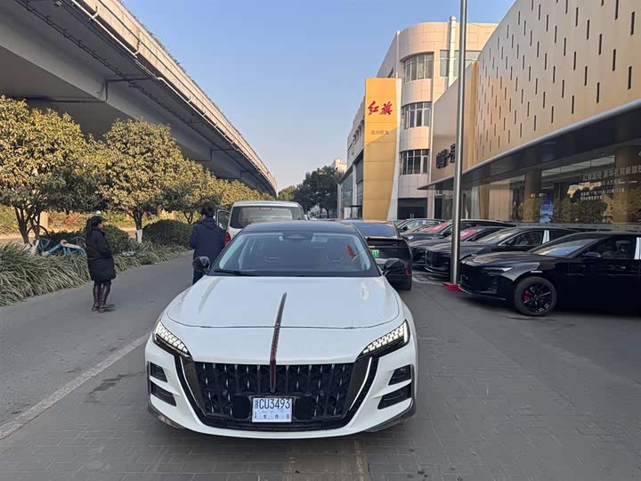 Hongqi H6 2023 2023款 2.0T 致逸版