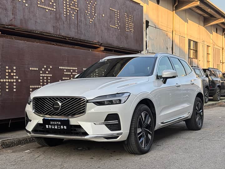 Volvo XC60 2026 2026款 B5 四驱智远豪华版
