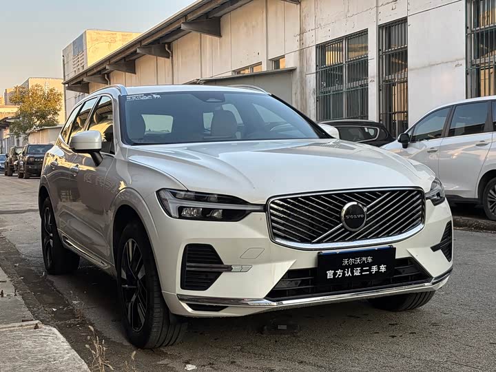 Volvo XC60 2026 2026款 B5 四驱智远豪华版