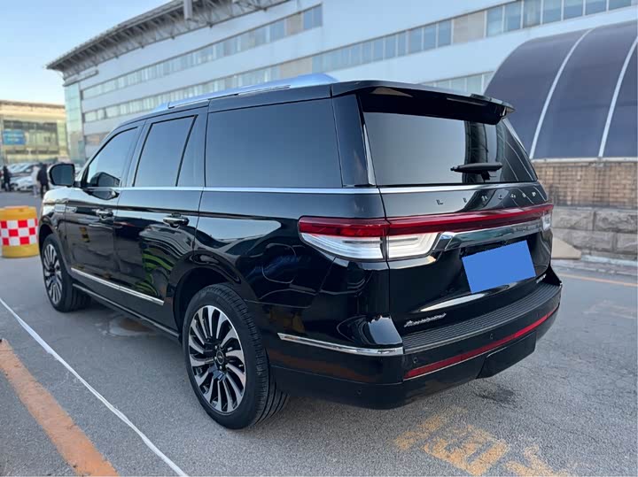 Lincoln Navigator 2022 2022款 3.5T 总统版