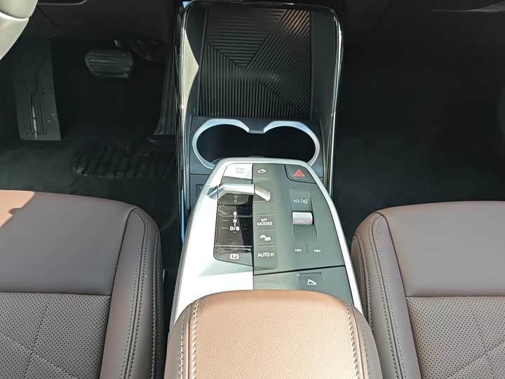 BMW iX1 2023 2023款 eDrive25L M运动套装