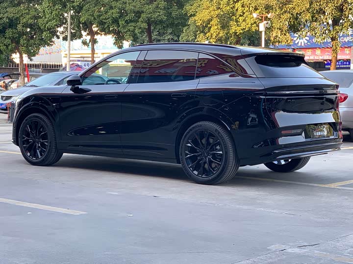 Zeekr 7X 2025 2025款 100kWh 长续航后驱智驾版