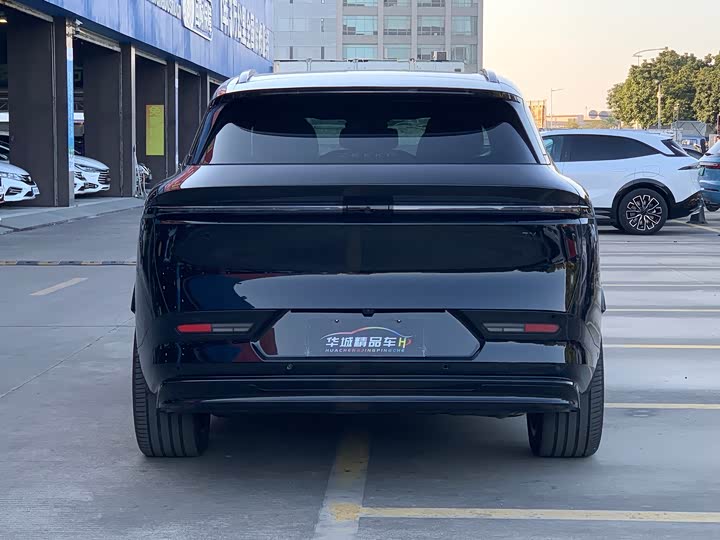 Zeekr 7X 2025 2025款 100kWh 长续航后驱智驾版