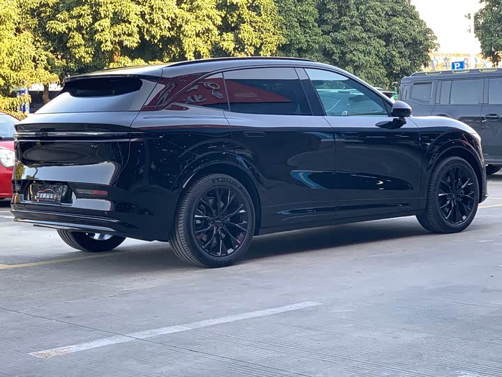 Zeekr 7X 2025 2025款 100kWh 长续航后驱智驾版