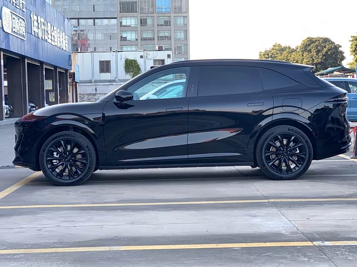 Zeekr 7X 2025 2025款 100kWh 长续航后驱智驾版