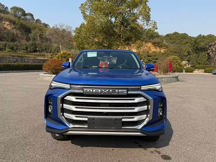 Maxus T70 2021 2021款 2.0T柴油自动两驱豪华版长箱高底盘