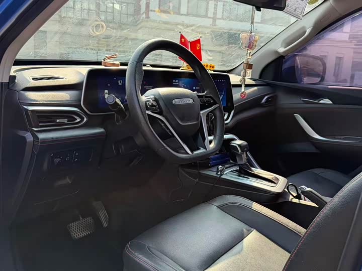 Maxus T70 2021 2021款 2.0T柴油自动两驱豪华版长箱高底盘