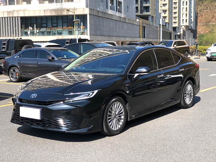 Toyota Camry 2024 2024款 双擎 2.0HG 尊贵版