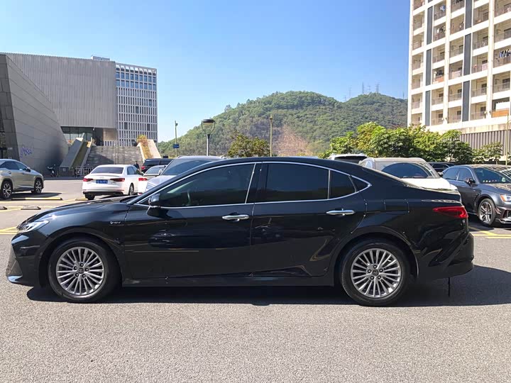 Toyota Camry 2024 2024款 双擎 2.0HG 尊贵版
