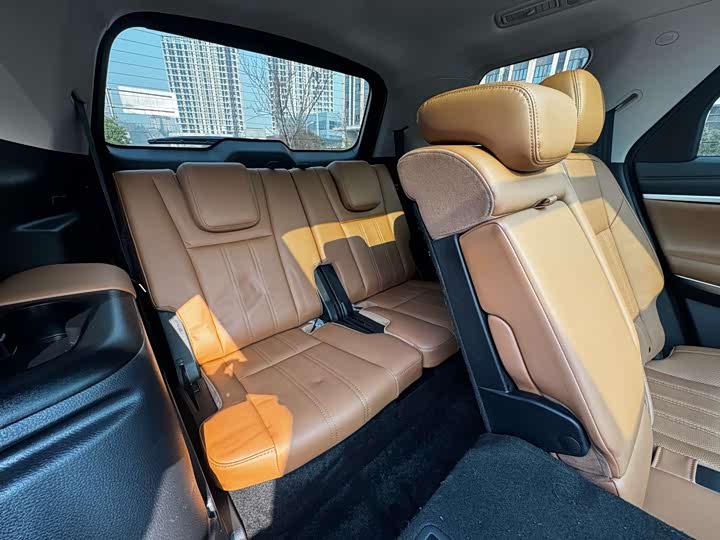 Changan CS95 2021 2021款 2.0T 两驱豪华型