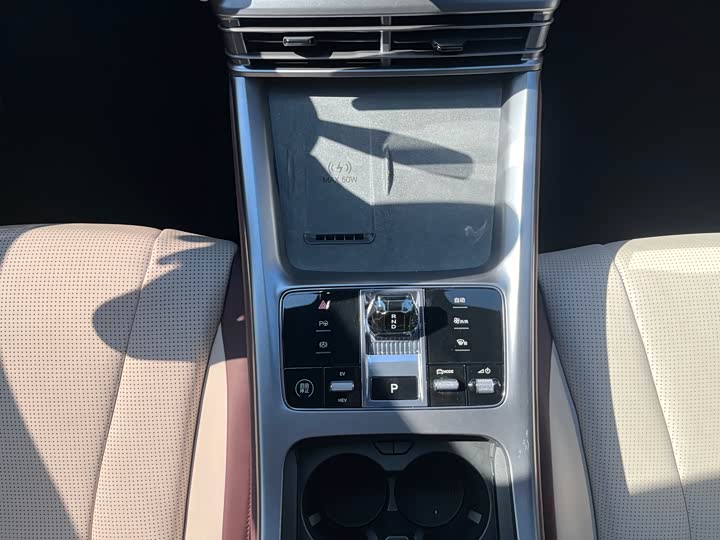 BYD Seal 07 DM-i Hybrid 2025 2025款 DM-i 1.5L 125km 尊贵型