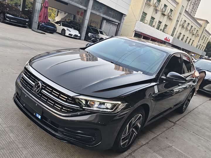 Volkswagen Sagitar L 2025 2025款 300TSI DSG超越版