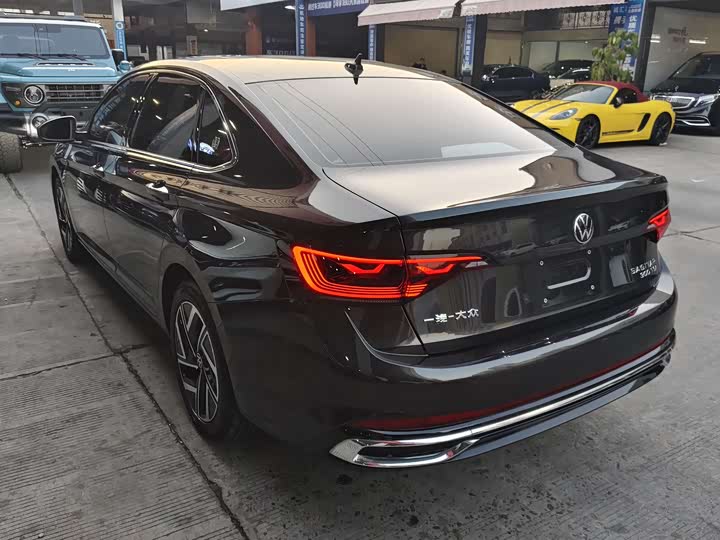 Volkswagen Sagitar L 2025 2025款 300TSI DSG超越版