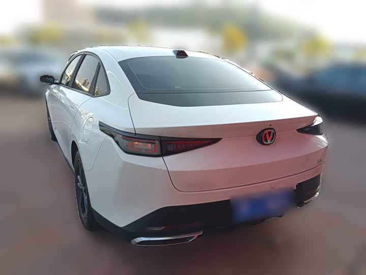 Changan Yida 2023 2023款 蓝鲸NE 1.5T GDI DCT尊贵型