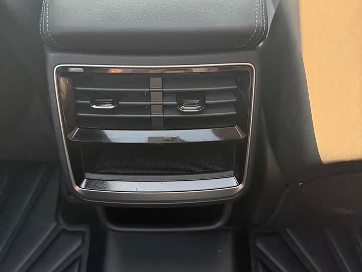 Geely Monjaro 2025 2025款 东方曜 2.0TD 自动揽星版