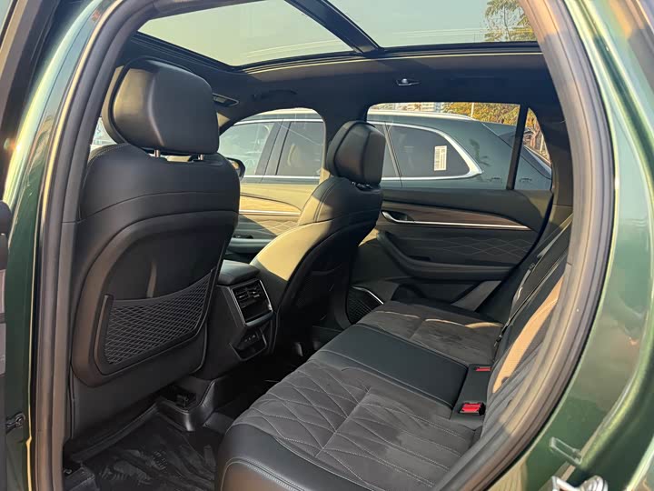 Geely Monjaro 2025 2025款 东方曜 2.0TD 自动揽星版