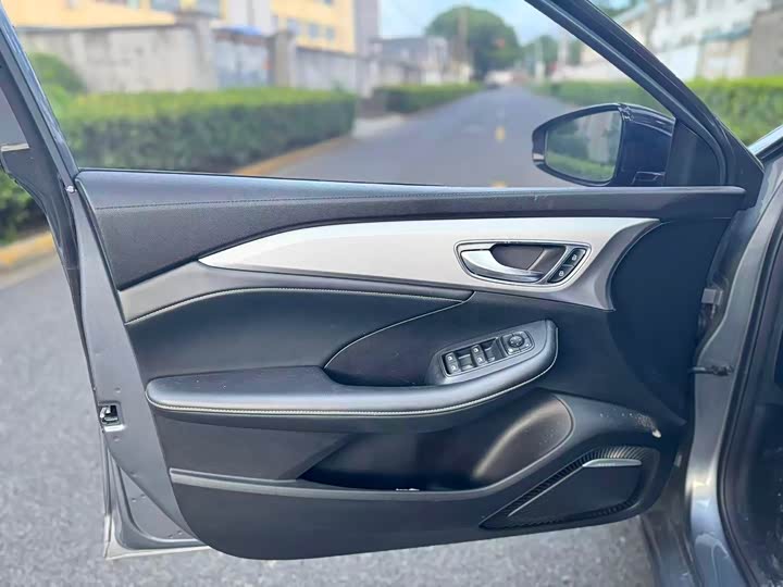 Roewe i6 Max EV 2021 2021款 1.5T PHEV网约豪华版